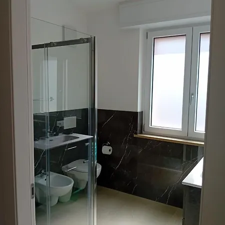 Estera Daire *